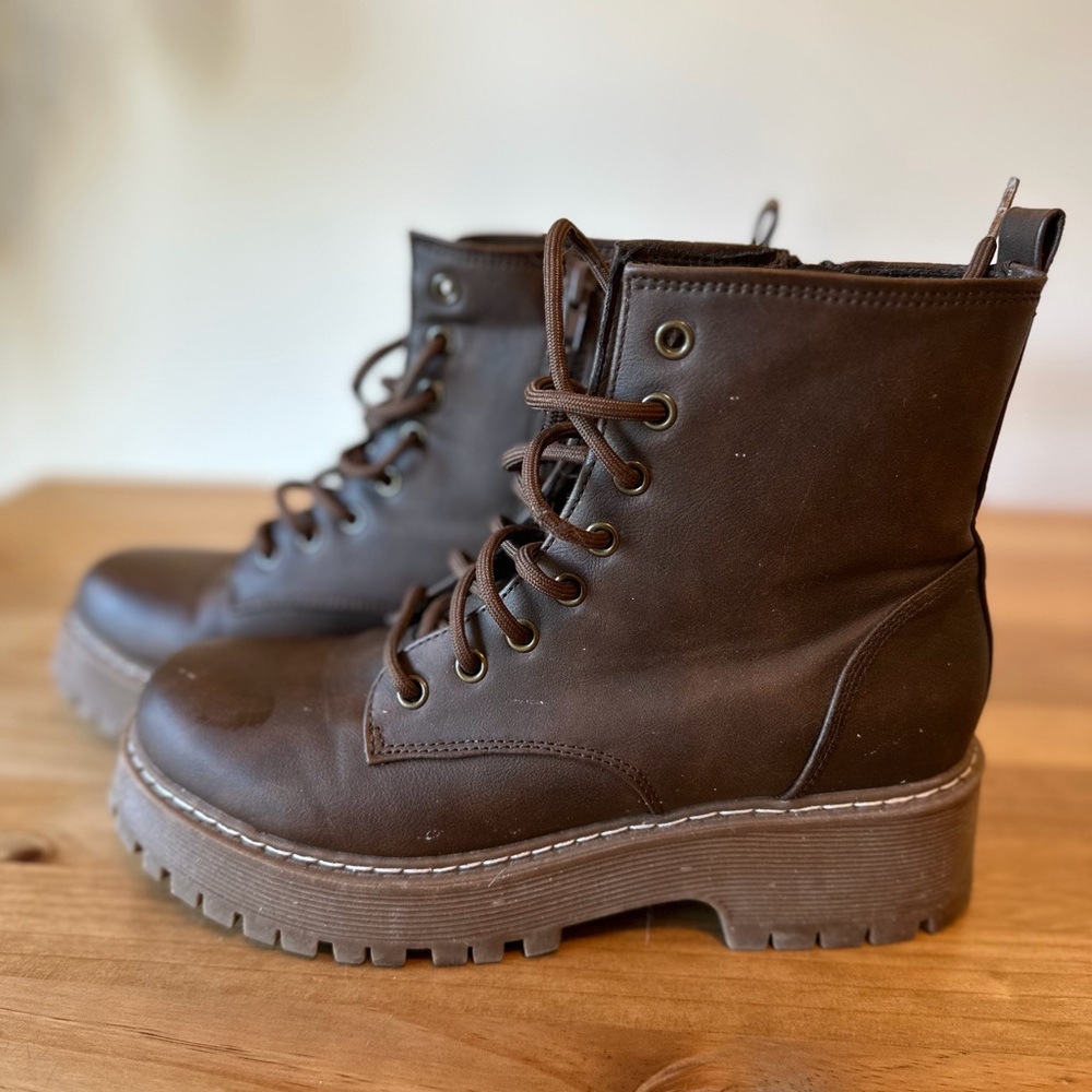 Brown Lace-Up Women's Boots